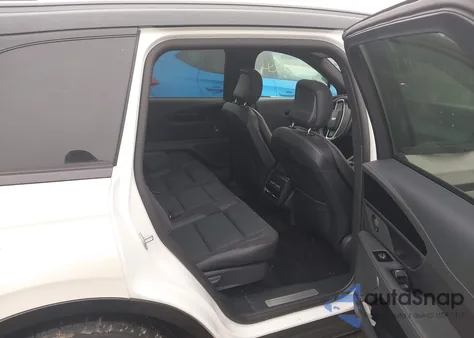 2025 Lincoln Nautilus Reserve z USA, uszkodzony, nr VIN 5LMPJ8KA0SJ971585